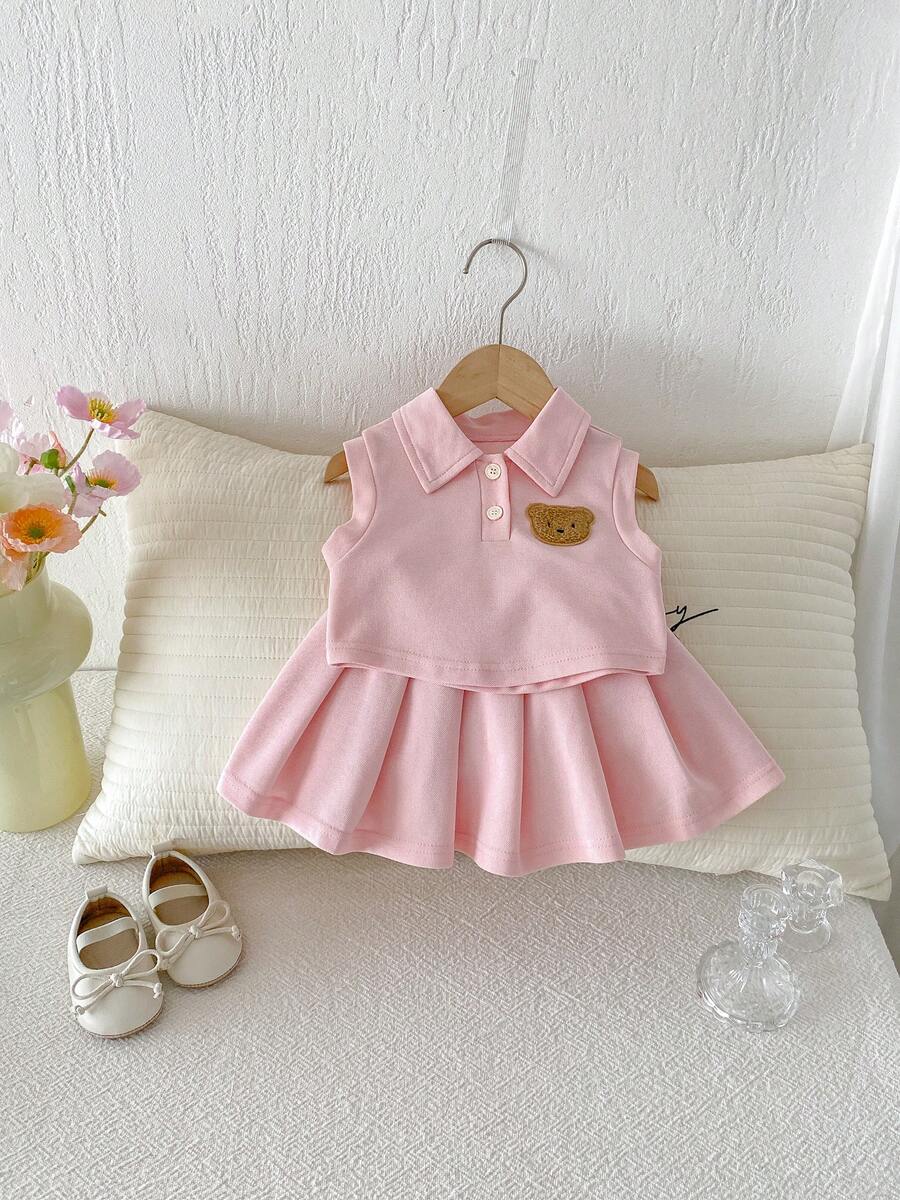 Miniweenns 2件組幼女返校套裝，學院風卡通POLO背心＋百褶裙套裝，可愛女嬰校服