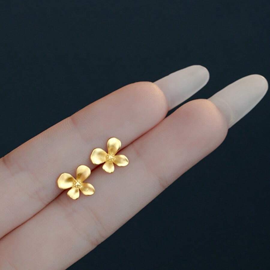 GNIT 桂花耳环,小众设计,高端质感,金色花朵耳环,2025新款流行女士复古轻奢耳环,女士耳环,节日派对佩戴,情人节礼物,适合女士日常佩戴,高端珠宝,欧美朋克风酷炫不规则女士耳环 - 金四照花 - 查看 1