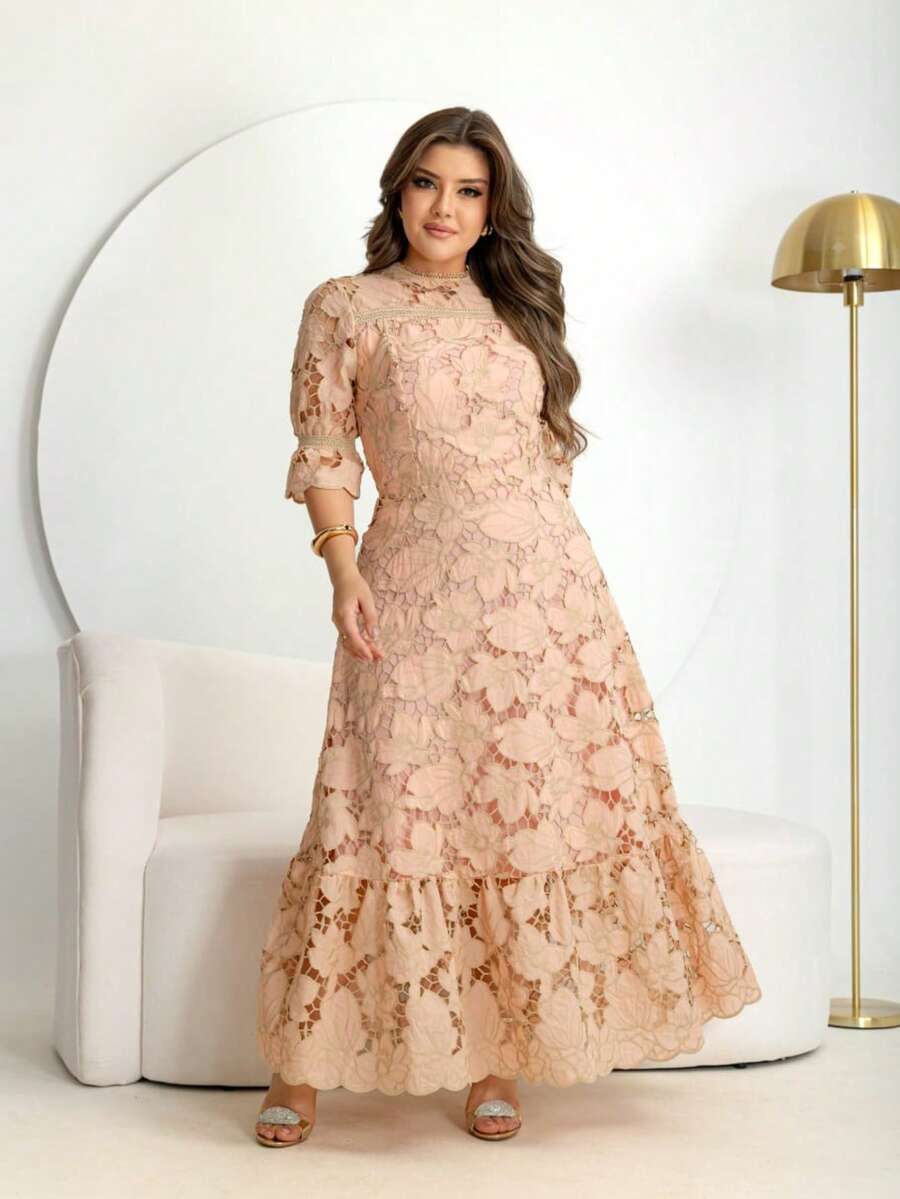 Livia Dress | Evangelical Dress | Long | Lace | Elegant Dress | Evangelical Fashion 2025 | Romantic Dress | Elegant Lace Dress | Ruffled Hem | Vacation | Half Sleeve | Casual Chic Look. - Màu Hồng San hô - Xem 1