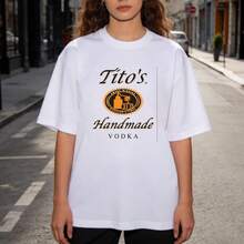 Women's Tito's Vodka Print T-Shirt, Casual Short-Sleeved Top Crew Neck Sports T-Shirt - Unisex Cotton Soft Breathable Fabric Women Shirt, Round Neck Summer Casual Tee, Classic Fit , Music Anime Movie TV Fan Machine-Washable Top For Casual Attire Streetwear,Summer Outdoor Casual Wear,Perfect Gift For Men & Women - 白色 - 查看 1