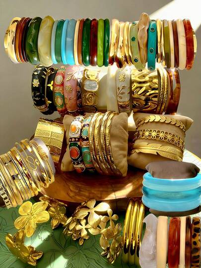 Bộ 1-21 vòng tay nhựa phong cách Bohemian, nhiều màu nhuộm tie-dye trong suốt, nâu, xanh dương, xanh lá cây, trắng, họa tiết da báo, chất liệu nhựa dày, hình học, rỗng, chạm khắc, có kết cấu, bản rộng, phù hợp cho nam nữ, các cặp đôi, quà tặng mùa hè, đi biển, tiệc cưới, kỷ niệm, đeo hàng ngày.