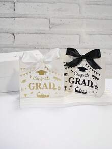 5 piezas Cajas de recuerdos para fiesta de graduación con letras "Felicitaciones graduado" y elementos de celebración, cajas de regalo con lazo de cinta para dulces, galletas, pequeños regalos, decoraciones de graduación con gorra, diploma, diseño de pancarta, suministros para fiesta de clase, empaque de papel de colores, fácil de ensamblar - 11,5X4,5X10cm - Ver 5