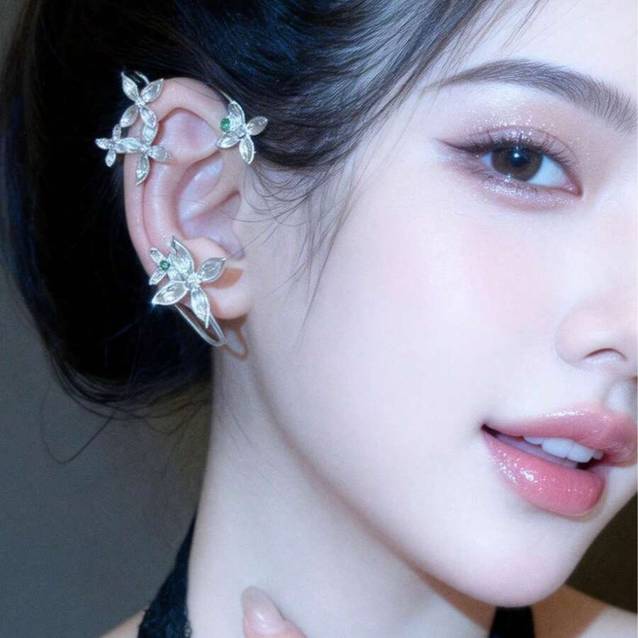 钻石雕刻花朵耳环套装 - 甜美优雅，别具一格的奢华高端风格耳环 - 可爱酷炫的四瓣花朵设计，清新简约的无耳洞夹式耳环 - 銀色 - 查看 1