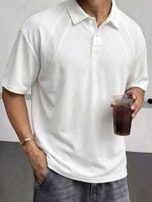 Camisa polo masculina branca BlueprintMan com ombros caídos e detalhe vazado, peça versátil e moderna com estilo vintage, leve e ideal para ocasiões formais e encontros. - Branco - Ver 1