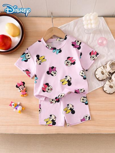  Bộ đồ hè 2 món cho bé gái Disney, gồm áo thun ngắn tay và quần short in hình chuột Mickey & Minnie dễ thương, áo thun cổ tròn in hình hoạt hình cơ bản hàng ngày và quần cạp chun, trang phục dã ngoại, nghỉ lễ.