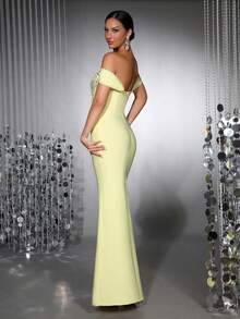 Sexy One-Shoulder Square Neck Sleeveless Sparkling Rhinestone Bodycon Mini Dress, Suitable For Dates, Singles Parties, Gatherings, Balls, Graduations, Galas, Weddings, Formal Occasions, Evening Gowns - Light Yellow - View 8