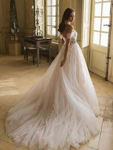 Elegant Off-The-Shoulder Open Back 3D Floral Lace Appliqué Boned Illusion Corset Tulle Ballgown Wedding Dress With Train, Wedding Dresses For Bride, Elegant And Comfortable, Includes Plus Sizes, Bridal Gown, Formal Dresses For Women, Suitable For Wedding, Party, After-Party Dress, Cocktail Party, Bride, Party Dress, Formal Occasions, Dinner Dress, Prom Dress, Birthday Party, Celebration, Gala, Festival, Ceremony, Graduation, Homecoming Dress, Vacation, White - 白色 - 查看 4
