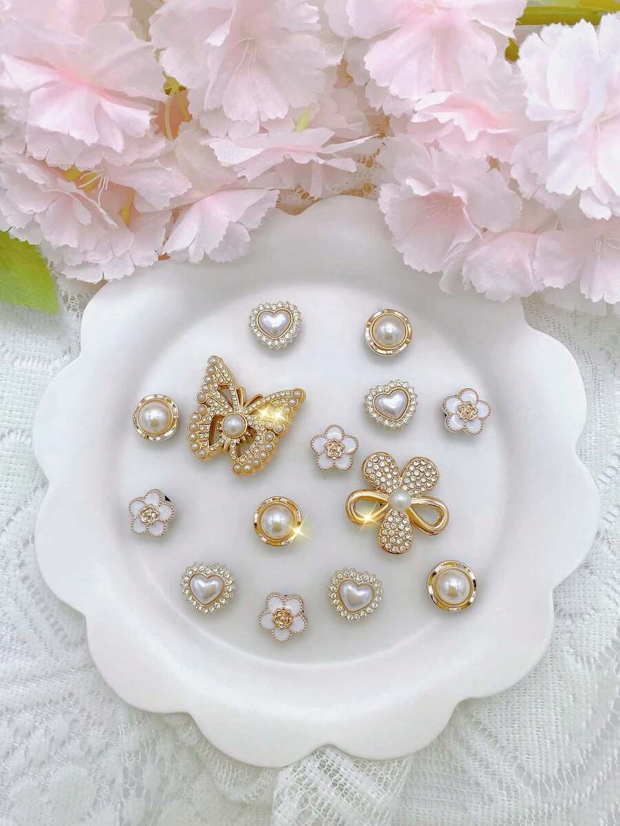 14/16件套可拆卸花园鞋配件DIY套装 - 蝴蝶、珍珠、小花装饰,多功能鞋夹,适用于女士凉鞋和拖鞋,是节日和生日派对的理想礼物 - 金色 - 查看 1