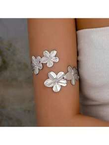 1pc Adjustable Geometric Metal Charm Bracelet Fashion Flower Petal Design, Suitable For Women Everyday Wear - Silver - View 5