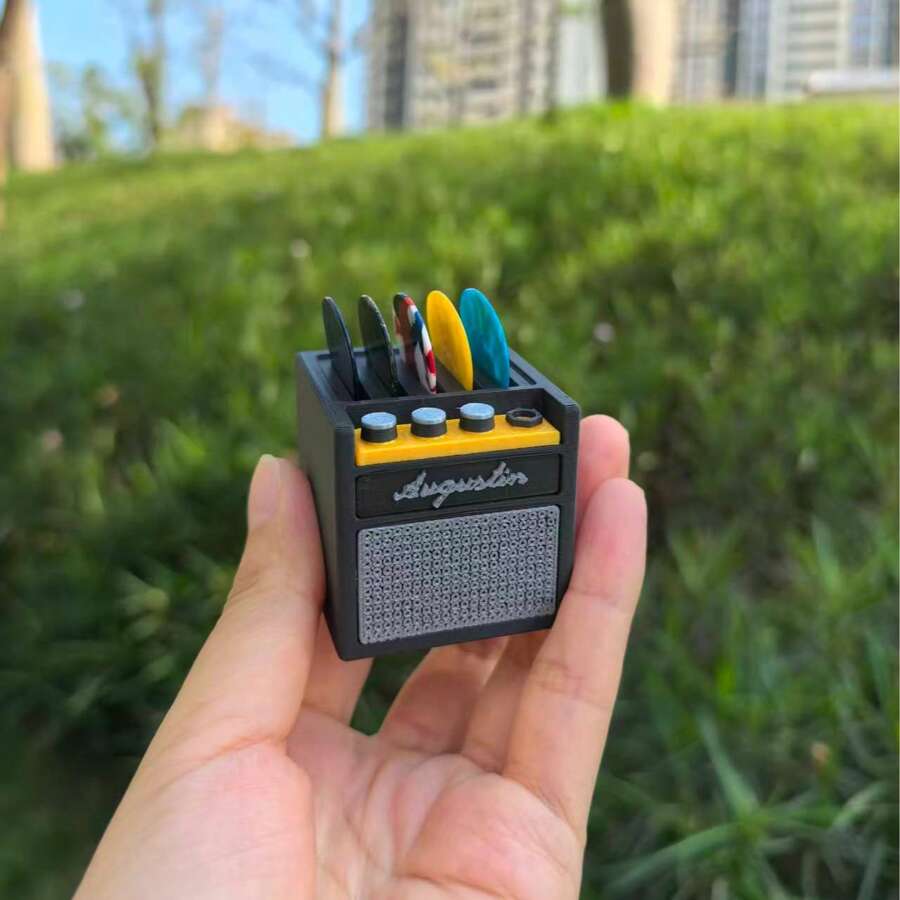 黑色吉他拨片收纳盒，吉他造型，可容纳5片拨片，优雅拨片袋，吉他音箱造型（不含拨片），便携式流行吉他拨片收纳盒，复古音箱造型吉他拨片收纳盒，便携式吉他拨片收纳盒，吉他爱好者礼物