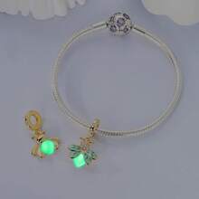 Mặt dây chuyền hình đom đóm đêm hè vàng rực rỡ, thích hợp để trang trí vòng tay và dây chuyền; Trang sức nữ; Quà tặng cho kỳ nghỉ, tiệc tùng và sinh nhật. - Vàng - Xem 3