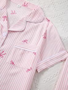 Conjunto de 3 piezas de pijama para mujer con estampado de rayas y lazo, de frente abierto y efecto arrugado - Rosa Pálido - Ver 4