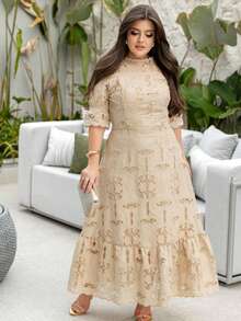 Livia Dress | Evangelical Dress | Long | Lace | Elegant Dress | Evangelical Fashion 2025 | Romantic Dress | Elegant Lace Dress | Ruffled Hem | Vacation | Half Sleeve | Casual Chic Look. - 裸色 - 查看 2