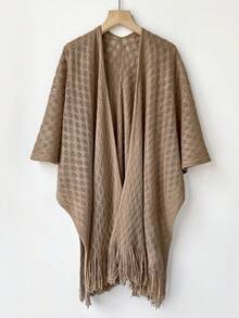 一件优雅百搭的镂空针织披肩，春夏轻薄开衫围巾，女士长流苏设计，适合海滩、度假等场合。 - 彩色 - 查看 14
