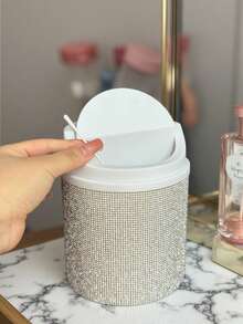 Thùng đựng mỹ phẩm để bàn được trang trí bằng đá quý lấp lánh, túi đựng đồ trang điểm, túi xách, túi trang điểm, có nắp xoay, hoàn hảo để đặt trên bàn trang điểm, trong phòng ngủ hoặc trong văn phòng; nó lấp lánh tuyệt đẹp dưới ánh nắng mặt trời. - Nhiều màu - Xem 5