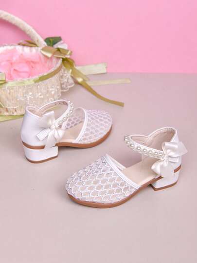 女童春夏玛丽珍鞋，珍珠单带蝴蝶结装饰，低跟防滑，适合上学、演出、派对等场合，百搭