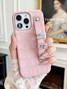Personalized Luxury Faux Crocodile Skin Rhinestone 3D Letter PU Leather Phone Case, Compatible With Apple 17 16 15 14 13 12 11 Pro Max 14 15 16 Plus 17, Stylish Phone Cover DIY Gift, Phone Accessory, Customized Letter Name, Minimalist Anti-Fingerprint Couple Leather Phone Case, Valentine's Day Gift, Good Birthday Gift, Holiday Gift For Him And Her - Red - View 5