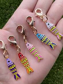 5pcs Set Of Small Fish Keychains In Assorted Colors, Versatile Hanging Accessories, Perfect Gift For Holiday Parties Gifts For Mother, Father, Graduation, And Teacher - Multicolor - View 7