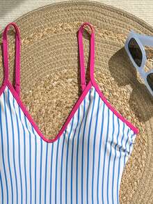 Bộ đồ bơi liền thân dệt kim kẻ sọc thanh lịch dành cho nữ với dây đeo mảnh và quần bikini, tạo nên vẻ ngoài thời trang cho bãi biển. - Nhiều màu - Xem 5