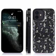 Una funda para iPhone 16 con estampado Patrón piel leopardo blanco negro, con diseño de múltiples ranuras y función de cartera, y cierre magnético de gran potencia | Acabado artesanal con textura de cuero, diseño unisex, ideal para el uso diario y como regalo - Negro - Ver 3