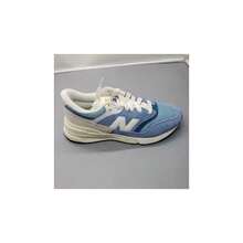 New Balance Unisex 997R Sneaker - Light Blue - 查看 1