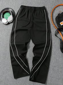 Calça esportiva masculina casual, folgada, com pernas largas e modelagem jogger. Calça de moletom masculina, calça comprida. Adequada para uso interno e externo, confortável e estilosa, presente ideal para casais. Com cintura ajustável por cordão. Presente perfeito para o Dia dos Pais. - Preto - Ver 7