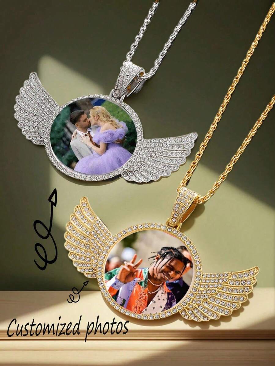 Kalung Foto Sayap Malaikat Kristal yang Dipersonalisasi, Kalung Foto Kustom, Liontin Foto Hip Hop, Liontin Foto Bulat Kustom Bertabur Berlian Imitasi, Emas, Perak, Modis, Berwarna-warni, Retro, Unisex, Kasual, Disesuaikan, Dipersonalisasi, Unik, Untuk Keluarga, Hadiah Kenangan - MultiWarna - View 1