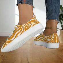 1 Paar Zebra-Muster Damenschuhe, Kontrast in Gelb & Weiß, kreatives Druckmuster, Schnürsenkel, Niedrig-Top Casual Sneaker, vielseitig für Streetwear, Pendeln und alle Jahreszeiten - Orange - Übersicht 3