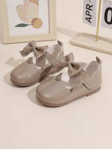 女童亮面蝴蝶玛丽珍软底时尚百搭童鞋，春秋季 - 卡其色 - 查看 2