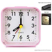 Réveil analogique compact et silencieux avec veilleuse et fonction de répétition - grand affichage, fonctionne sur piles (AA) - idéal pour les étudiants et les gros dormeurs - parfait pour la décoration de la chambre, du bureau et du salon - excellent cadeau de Noël et de la Saint-Valentin, horloge pour la chambre, horloge de voyage, étagère de salle de bain, table de chevet - 022 - Voir 3