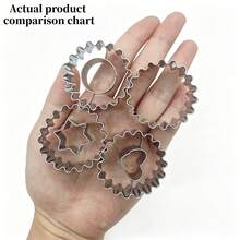 2/4 piezas Cortadores de galletas pequeños de acero inoxidable, moldes en forma de círculo, estrella, flor y corazón para caramelos, 2 tamaños diferentes de cortadores de galletas, cortador de chocolate, moldes para decorar pasteles, utensilios de hornear, accesorios para cortadores de galletas de Navidad y San Valentín, artículos esenciales de cocina para el hogar, suministros navideños - Plateado - Ver 5