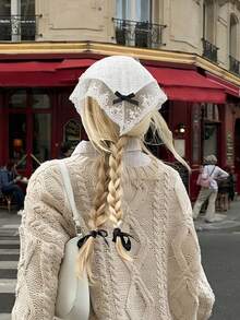 1 chiếc khăn trùm đầu ren thêu kiểu Pháp cổ điển, khăn tam giác màu đen thanh lịch với nơ, phụ kiện tóc cao cấp dùng làm đạo cụ chụp ảnh. - Màu be - Xem 1