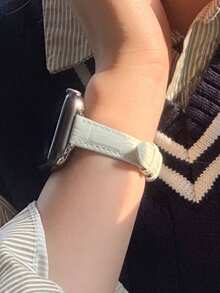 时尚品牌 D 字母金属装饰软皮表带，兼容 46mm 38mm 40mm 41mm 42mm 44mm 45mm 49mm，优雅女士珍珠色真皮替换表带，适用于 Series 11 10 9 8 7 6 5 SE Ultra 2，时尚配饰，圣诞节和情人节礼物之选。 - 白色 - 查看 5