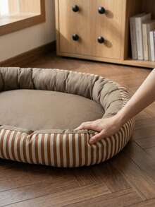 Oval Pet Bed, Oxford Striped, Warm And Washable, Suitable For Dogs And Cats All Year Round - Multicolor - View 6