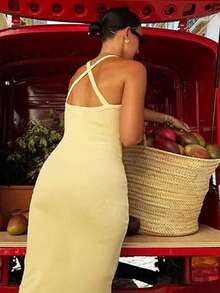 女士休闲优雅浅黄色修身长裙，方领露背无袖修身连衣裙，适合日常度假穿着 - 黃色 - 查看 6