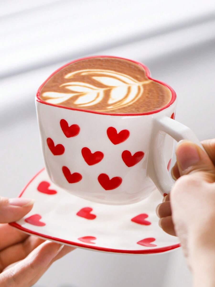 1 Juego de taza y platillo de cerámica con forma de corazón, taza linda para café/leche, vajilla para decoración de cocina - Rojo - Ver 1