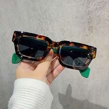 Small Square Frame Concave Wide Leg Glasses Retro Small Frame European And American Glasses Elegant Light Luxury Fashion   Women Street Photography Catwalk - 黑色 - 查看 4