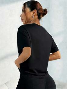Off-The-Shoulder T-Shirt With Letter Print - Black - View 2