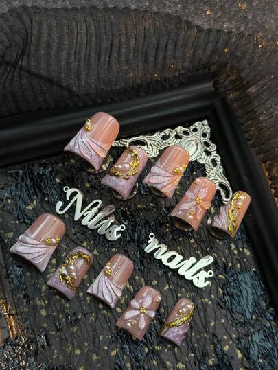 10pcs Handmade Fully Covered Short Duck Nails Acrylic Kit, Light Purple Nails, Light Purple French Nails, Hand Drawn Three-Dimensional Transparent Water Ripples, Using Gold For Hand Drawn Asymmetrical Lines, 3D White Pearls&Gold Small Round Beads And Other Nail Accessories