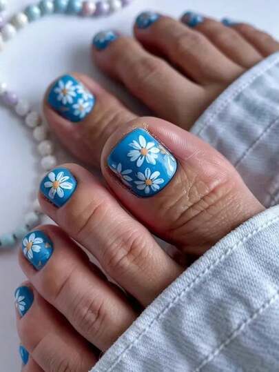 Bộ 24 móng giả họa tiết hoa cúc xanh thời trang, móng giả phủ kín toàn bộ móng, phù hợp cho các bữa tiệc, dạ hội và sử dụng hàng ngày.