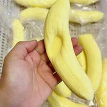 1個香蕉果肉慢回彈壓力紓壓捏捏玩具,熱門柔軟毛茸茸便攜式捏捏玩具,適合教室房間裝飾,可愛返校禮物,適合 ASMR 和 ADHD 捏捏玩具愛好者 - 彩色 - 查看 4