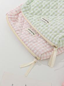 Túi đựng mỹ phẩm chần bông kẻ caro xanh trắng, kiểu dáng thời trang, dung tích lớn, có khóa kéo, túi trang điểm du lịch không thể thiếu khi đi nghỉ mát. - màu xanh lá - Xem 10