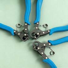 KLONKEE Kìm uốn vòng một bước, kìm uốn vòng 1.5mm, 2.25mm, 3mm, dụng cụ uốn dây kim loại dùng trong sản xuất trang sức, kìm xoắn 9 cái, kìm chĩa 9 cái, kìm cuộn đa năng có rãnh và chức năng cắt, có thể tạo ra ngay những chiếc vòng đều đặn cho bông tai, vòng tay, dây chuyền và trang sức bằng dây, kìm cầm tay nhỏ gọn dùng cho trang sức DIY dây 0.5-2mm, thích hợp cho sản xuất và bảo trì trang sức (người đam mê nghiệp dư và người mới bắt đầu). - Nhiều màu - Xem 10