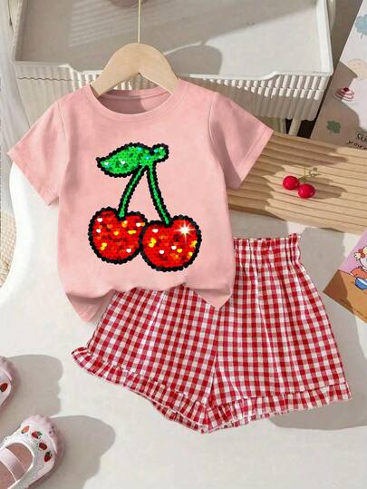 1 conjunto de camiseta de manga corta con estampado de cerezas brillantes y pantalones cortos a cuadros rojos y blancos para adolescentes, camiseta casual holgada de cuello redondo - regalo perfecto para el verano