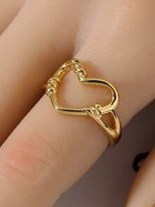 1 Simple, Fashionable, Romantic Heart-Shaped Hollow Ring With Exquisite And Versatile Luxury Women's Jewelry Decoration Piece Suitable For Daily Holiday Wear, Can Be Given As A Gift To Friends Or Lovers - Heart-shaped Ring - View 6