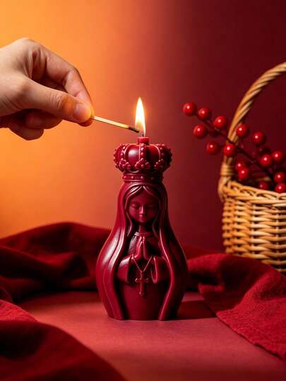 Vintage Red Crown Girl Scented Candle - 3D Cross Carved Fragrance/Bedroom Hallway Decor, Niche High-End Gift