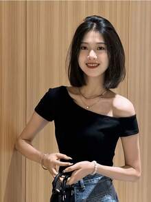 Sexy Asymmetrical Shoulder Short Sleeve Fitted T-Shirt For Women, Summer Cropped Unique Revealing Shoulder Top Casual Black - Black - View 5