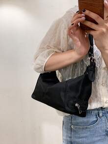 2026新款女士单肩包，小众设计手提包，休闲百搭简约时尚腋下包，舒适PU材质纯色设计，拉链封口，可调节长肩带，容量大，春夏枕形包 - 黑色 - 查看 9