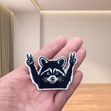 1pc/3pcs Cartoon Raccoon Fashionable Embroidered Iron-On Patch, Clothing Accessory Embroidery Sewing Iron-On Patch For Clothes, Pants, Garment, Shoes, Bags Decoration, Hole Fixer Embroidered Applique - B-Black - View 7