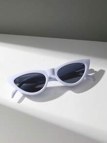 Retro Cat Eye Frame White Fashion Sunglasses, Classic Plastic Eyewear For Women, Outdoor Travel Beach Vacation Casual Decoration Daily Wear, Summer UV Protection Shades For Men - White - View 3